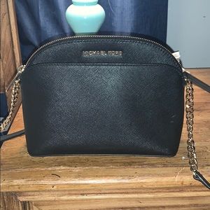 Michael Kors crossbodybody
